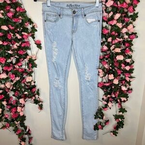 Bullhead Black Light Wash Blue Skinniest Jeans Women’s Distressed Casual 3